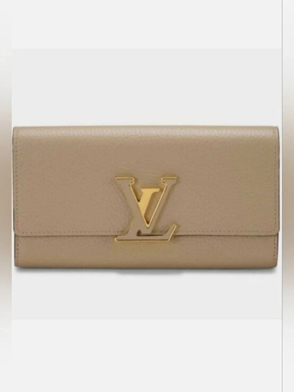 Louis Vuitton Beige Capucines Long Wallet